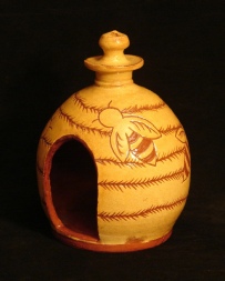 bee skep candle holder, side