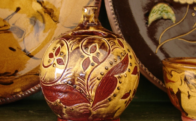 Kulina Folk Art redware bank